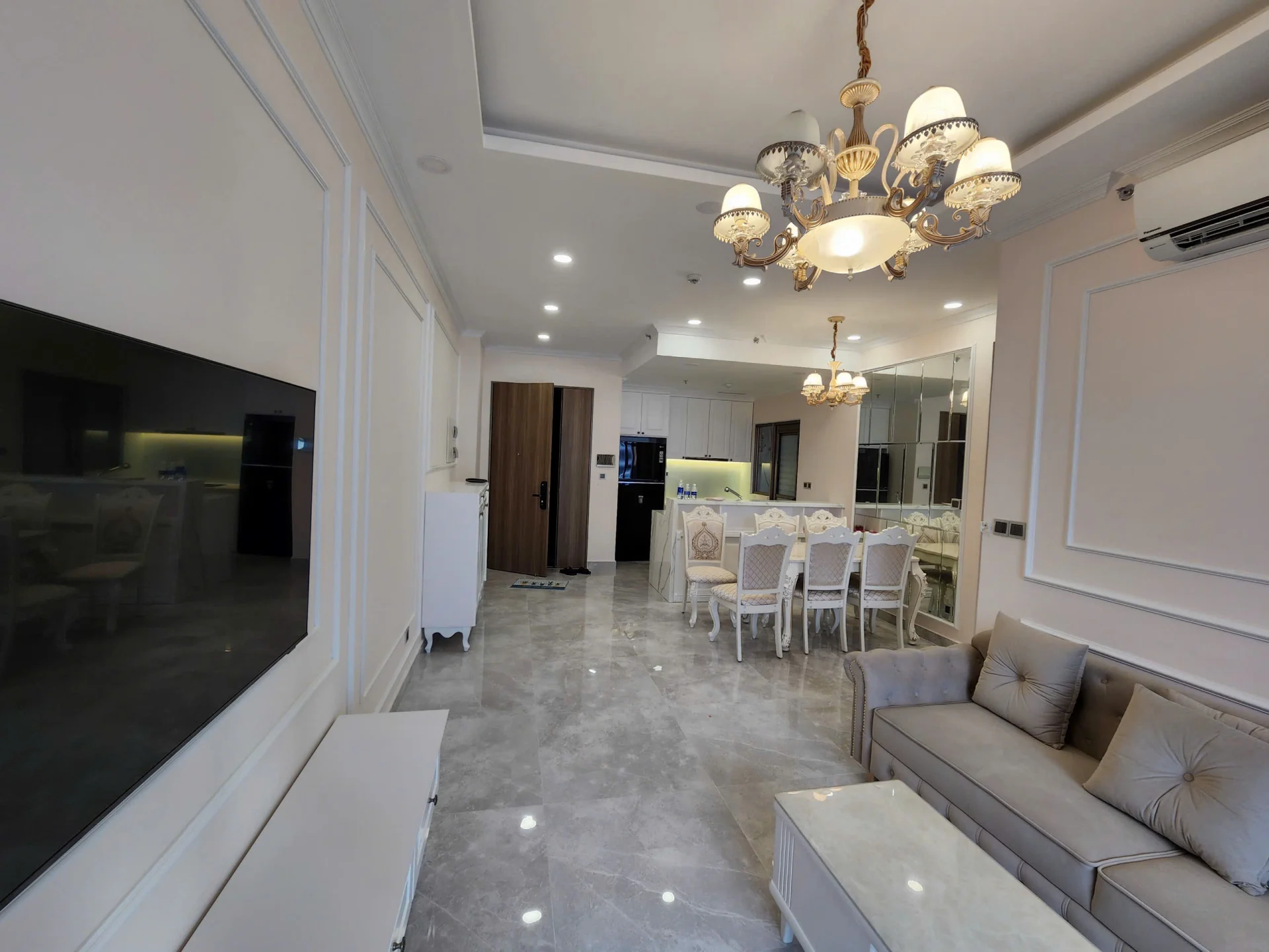 Cho Thuê Midtown M8 Phú Mỹ Hưng Quận 7 89m 2 phòng full đồ