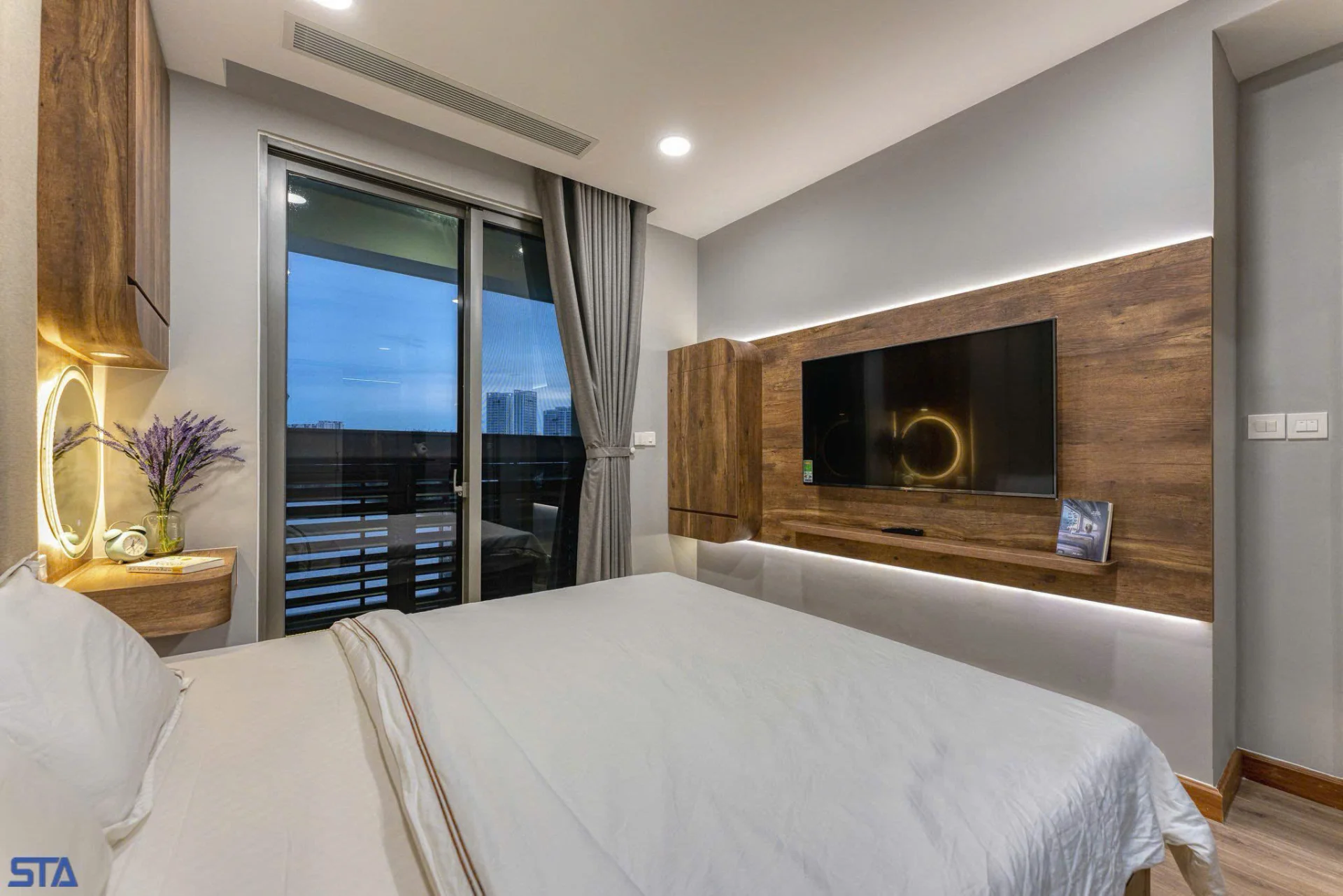 Bán căn hộ Riverpark Premier tầng 9 126m 3 phòng giá 15,5 tỷ