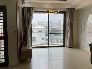Bán căn hộ URBAN HILL tầng 5 108m 3 phòng giá 9,5 tỷ