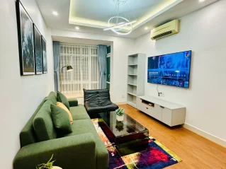 Bán chung cư Sky Garden 3 tầng 13 dt 68m 2pn 2wc giá 4,3 tỷ