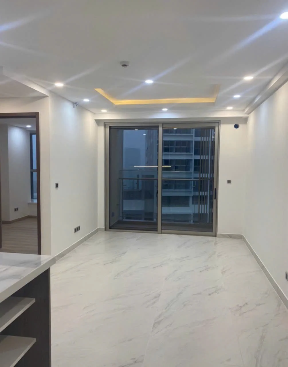 Cần cho thuê chung cư MIDTOWN M7 80m 2pn nhà trống giá 25tr
