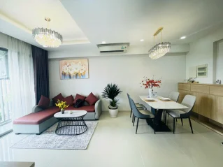 Cho Thuê Hưng Phúc Tầng 5 dt 110m 3 phòng full nội thất giá 32 triệu