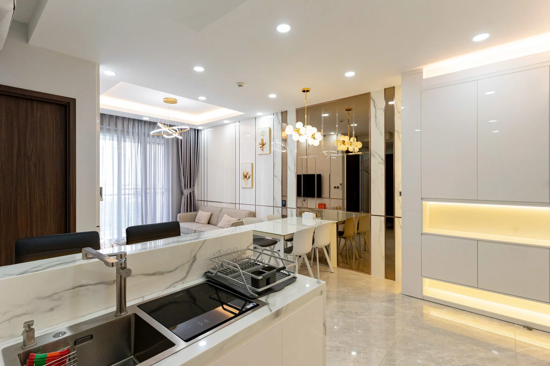 Cho Thuê Midtown M8 Block B tầng 7 2 phòng giá 1400usd/tháng