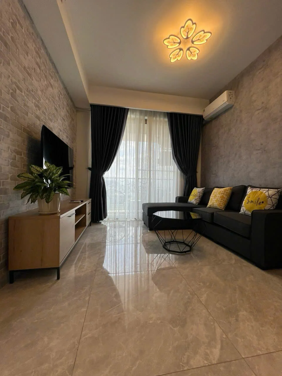 Cho Thuê Midtown M8 PMH Q7 Tầng 6 dt 82m 2pn full nội thất giá 1200usd/tháng