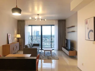 Bán Midtown M6 tầng 8 tk 64m 1 phòng view hồ bơi giá 5,5 tỷ
