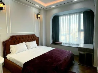 Cho thuê Midtown M8 tầng 12 dt 80m 2 phòng full đồ giá 1300usd/tháng