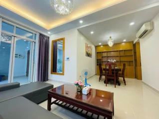 Cho thuê Star Hill 112m 3 phòng, view hồ bơi giá 30 triệu/tháng