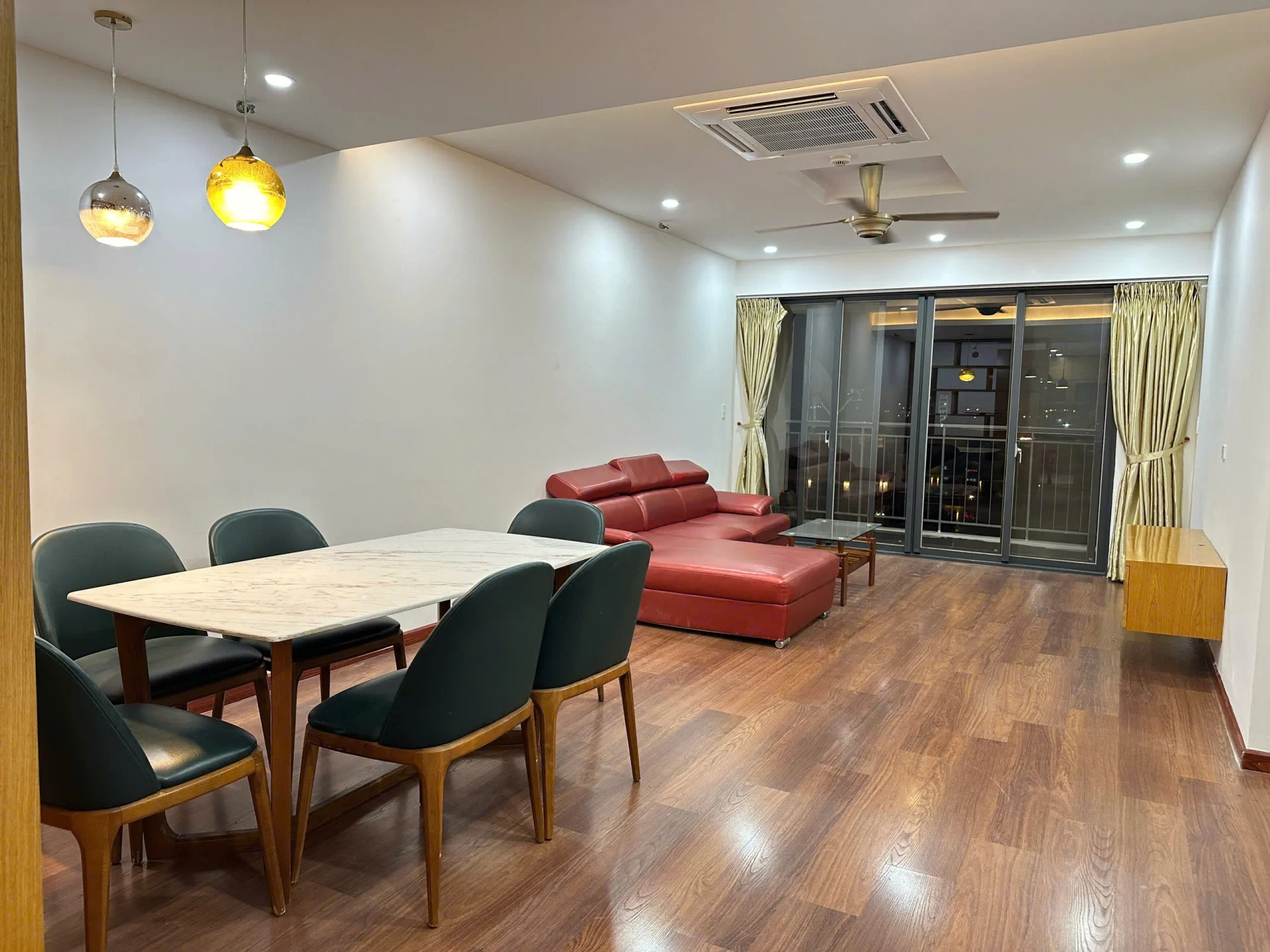 Bán căn hộ Nam Phúc Block A Tầng 5 125m 3 phòng giá 10,3 tỷ