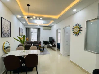 Bán Sky Garden 1 Block 1D Tầng 6 dt 81m 3 phòng giá 4,85 tỷ có HĐT 17 triệu