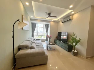 Bán Sky Garden Block 14B Tầng 9 dt 70m 2 phòng giá 4,9 tỷ có HĐT 19 triệu