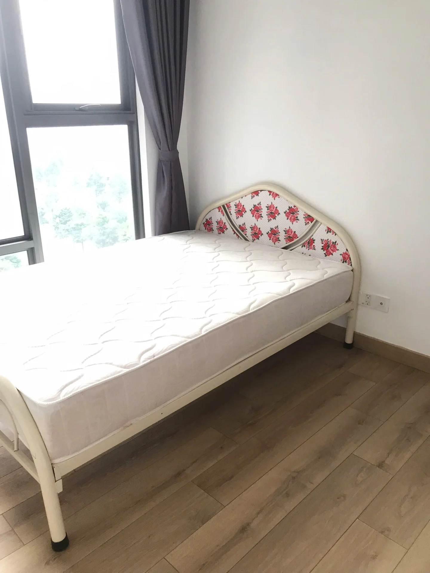 Cho thuê căn hộ Urban Hill Block A Tầng 9 dt 78m 2 phòng giá 23 triệu