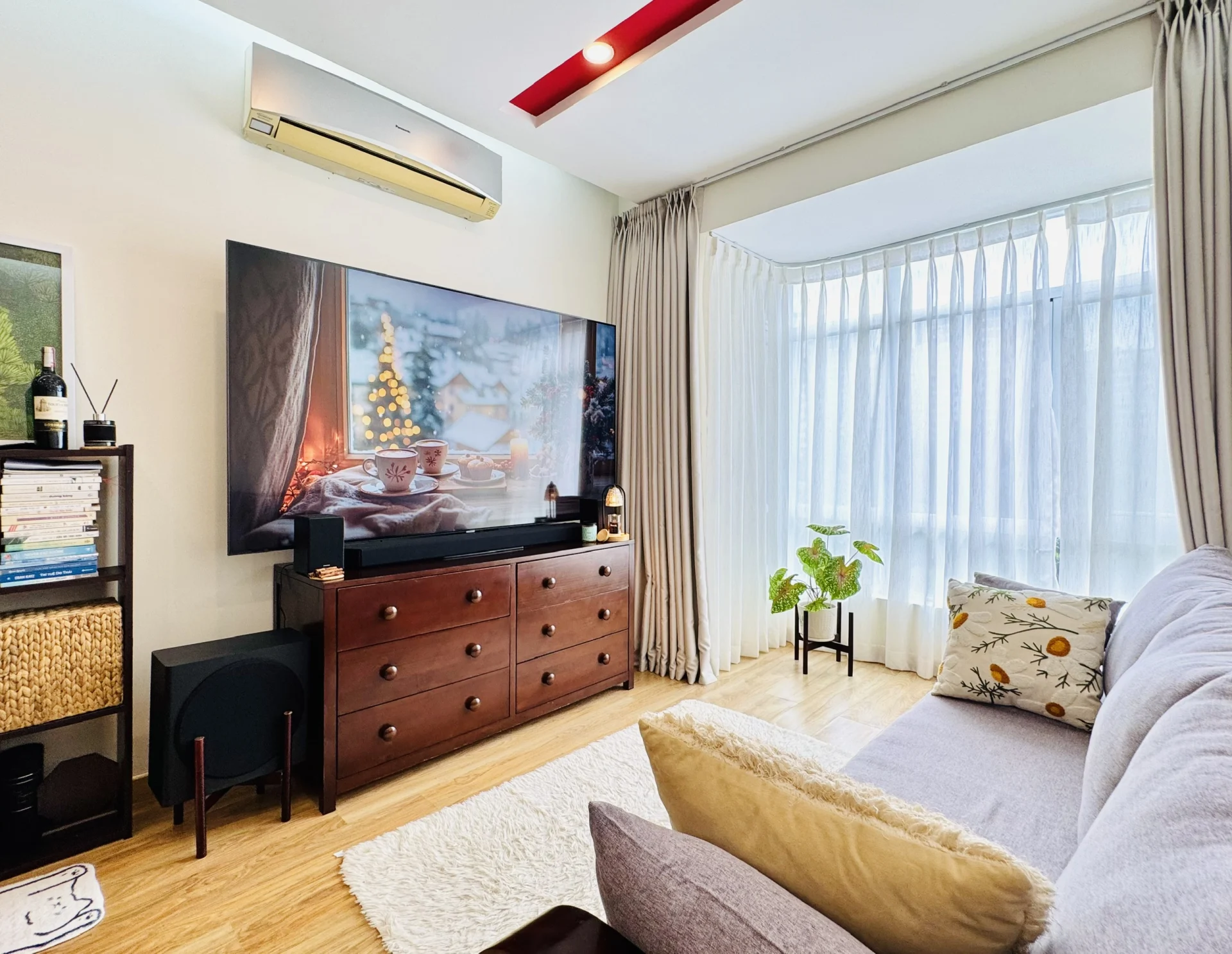 Cho thuê SKy Garden 3 dt 68m 2 phòng full đồ giá 16 triệu