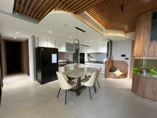 Bán Midtown M7 Block A Tầng 7 dt 115m 3 phòng giá 13 tỷ có sổ
