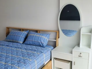 Cho thuê Antonia Block A Tầng 21 dt 81m 2 phòng full đồ giá 30 triệu