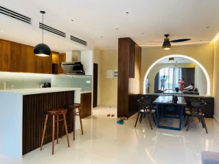 Cho thuê Riverpark Premier sân vườn 132m 3 phòng giá 2000usd/tháng
