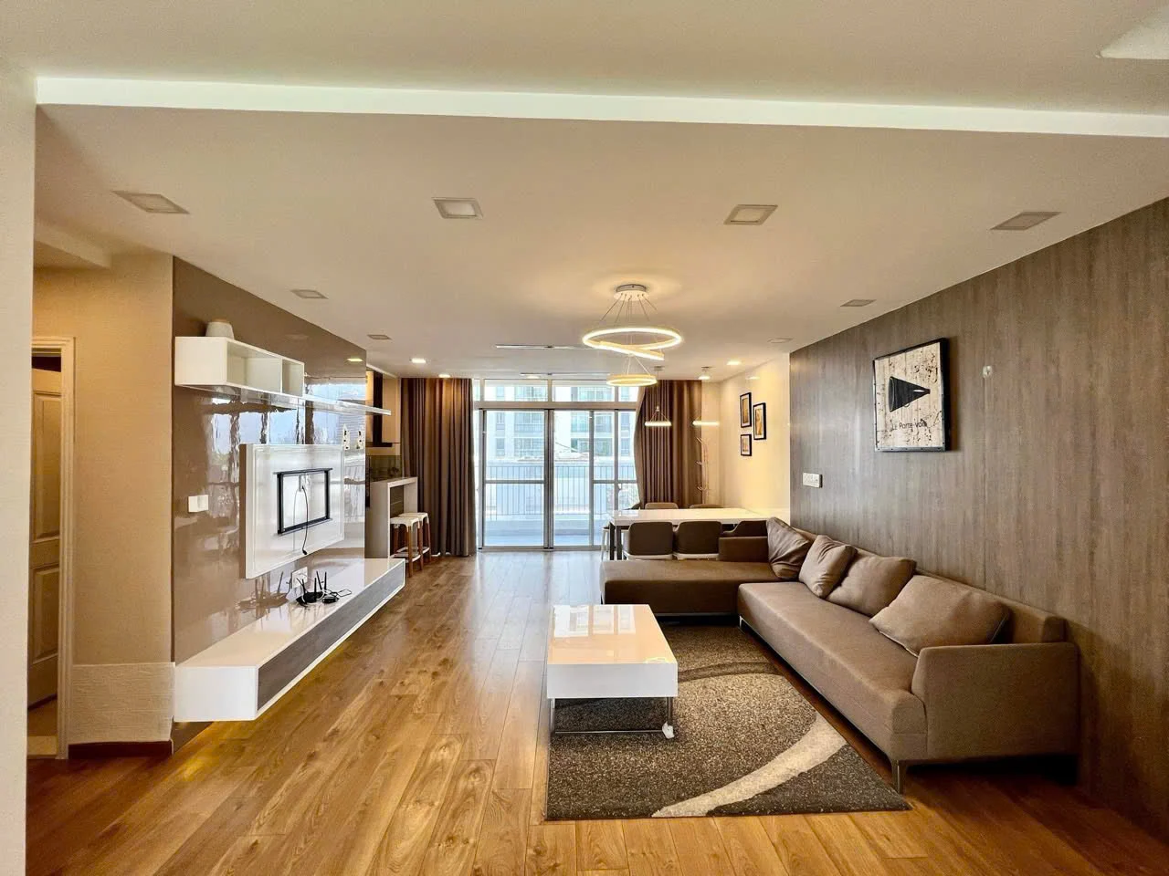 Bán Duplex Star Hill Lầu 6 dt 133m 3 phòng giá 11,5 tỷ