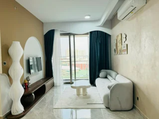 Cho thuê Midtown M8 Block C Tầng 9 dt 81m 2 phòng giá 1200usd/tháng