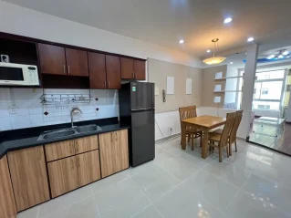 Cho thuê SKy Garden 1 Tầng 3 dt 71m 2 phòng full đồ giá 12 triệu