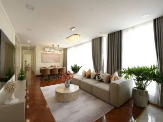 Bán Star Hill Block J Tầng 6 dt 112m 3 phòng giá 10.9 tỷ