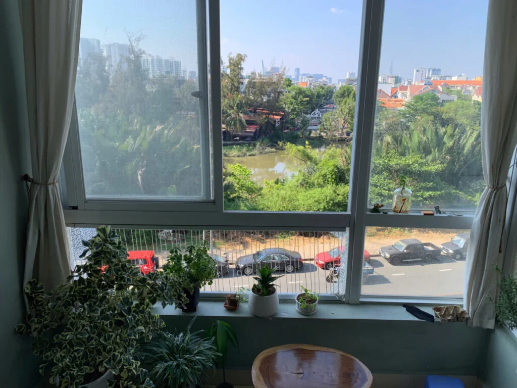 Thumb 4